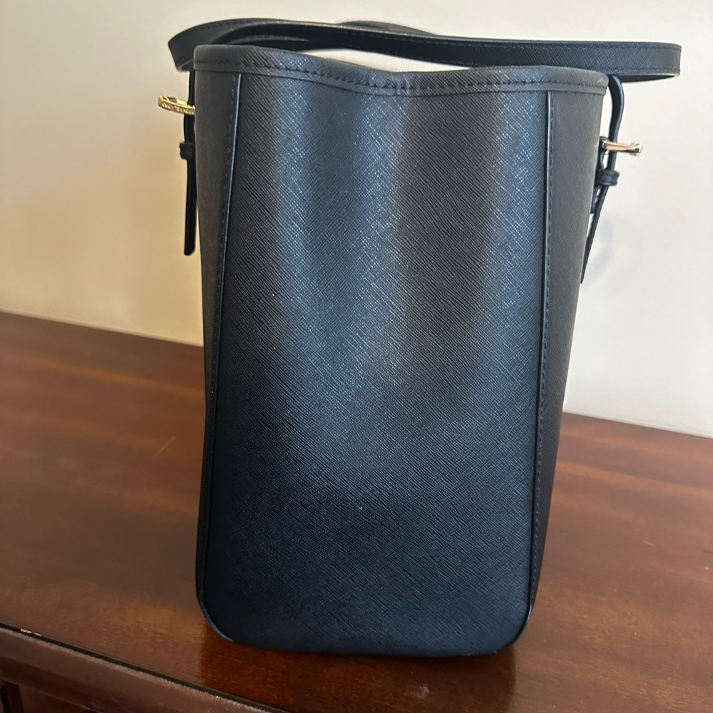 Michael Kors purse/bag tote. Hardly used